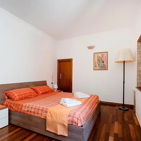 Lägenhet Principe Michelangelo Carbonara di Bari